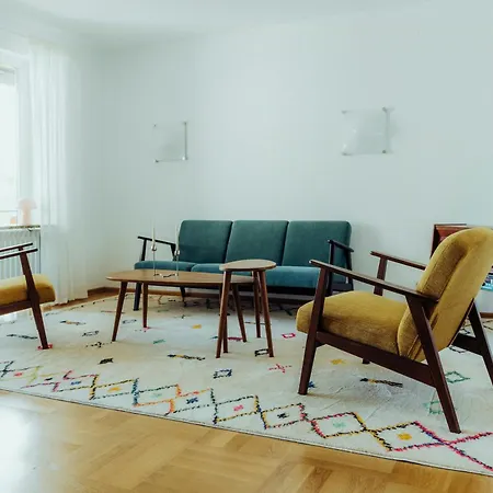 Vakantiehuis Mid-century House With Valley View In Vulkaneifel *